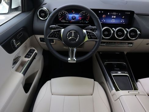 Used 2026 Mercedes-Benz GLA 250 image 29