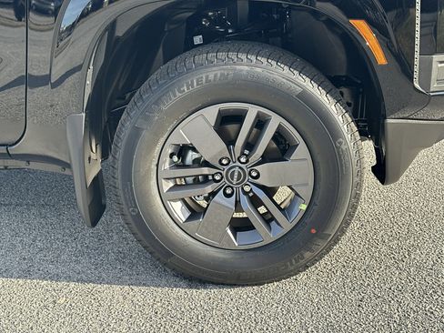 New 2026 Nissan Frontier SV w/ SV Convenience Package image 12