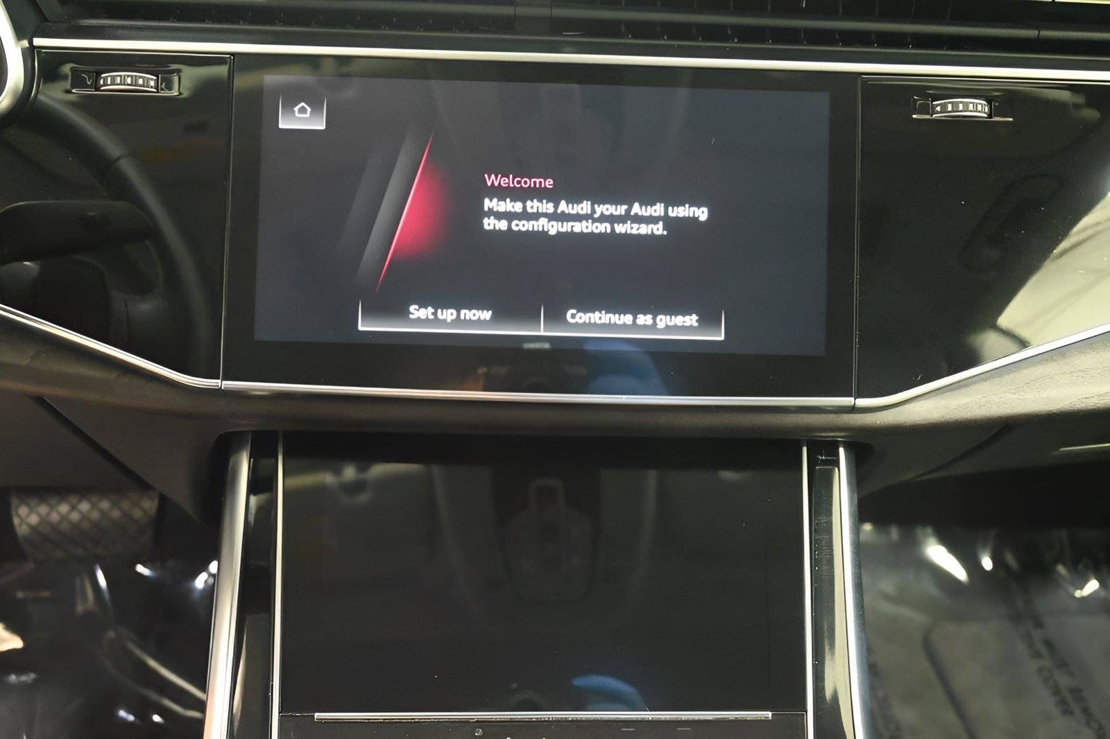 Used 2023 Audi Q8 Prestige AWD/4WD image 24