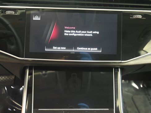Used 2023 Audi Q8 Prestige AWD/4WD image 24