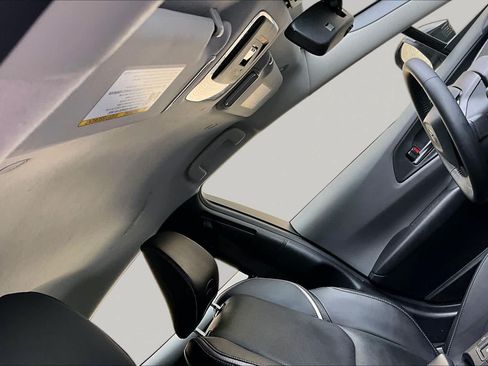 Certified 2024 Toyota Prius XLE FWD image 14