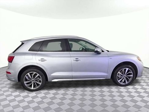 Used 2023 Audi Q5 2.0T Premium w/ Convenience Package AWD/4WD image 37