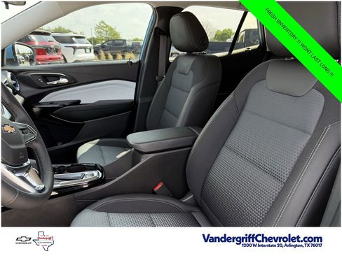 New 2026 Chevrolet Trax LT w/ Driver Confidence Package FWD image 20