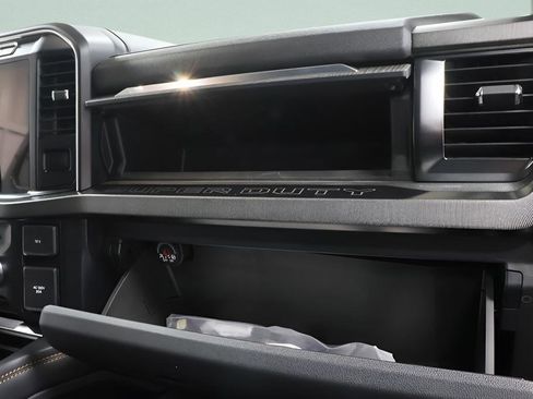 Used 2023 Ford F250 Platinum AWD/4WD image 32