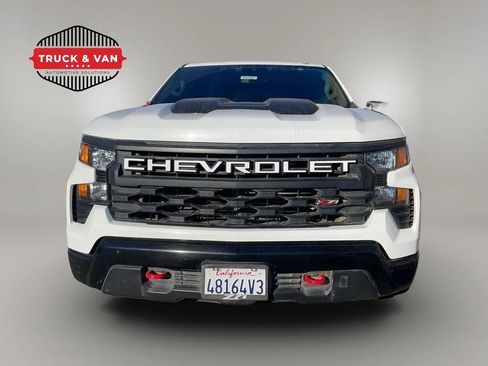 Used 2023 Chevrolet Silverado 1500 Custom Trail Boss AWD/4WD image 2