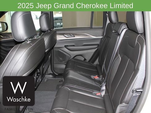 New 2025 Jeep Grand Cherokee Limited w/ Trailer Tow Package image 15