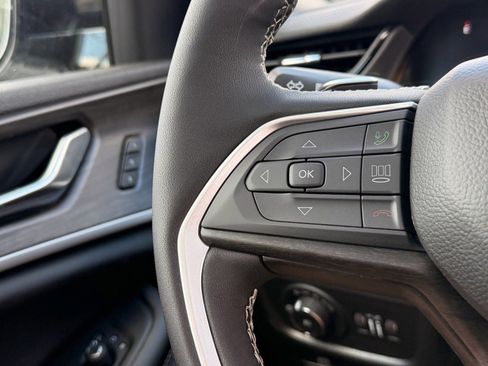 New 2026 Jeep Grand Cherokee Limited AWD/4WD image 12