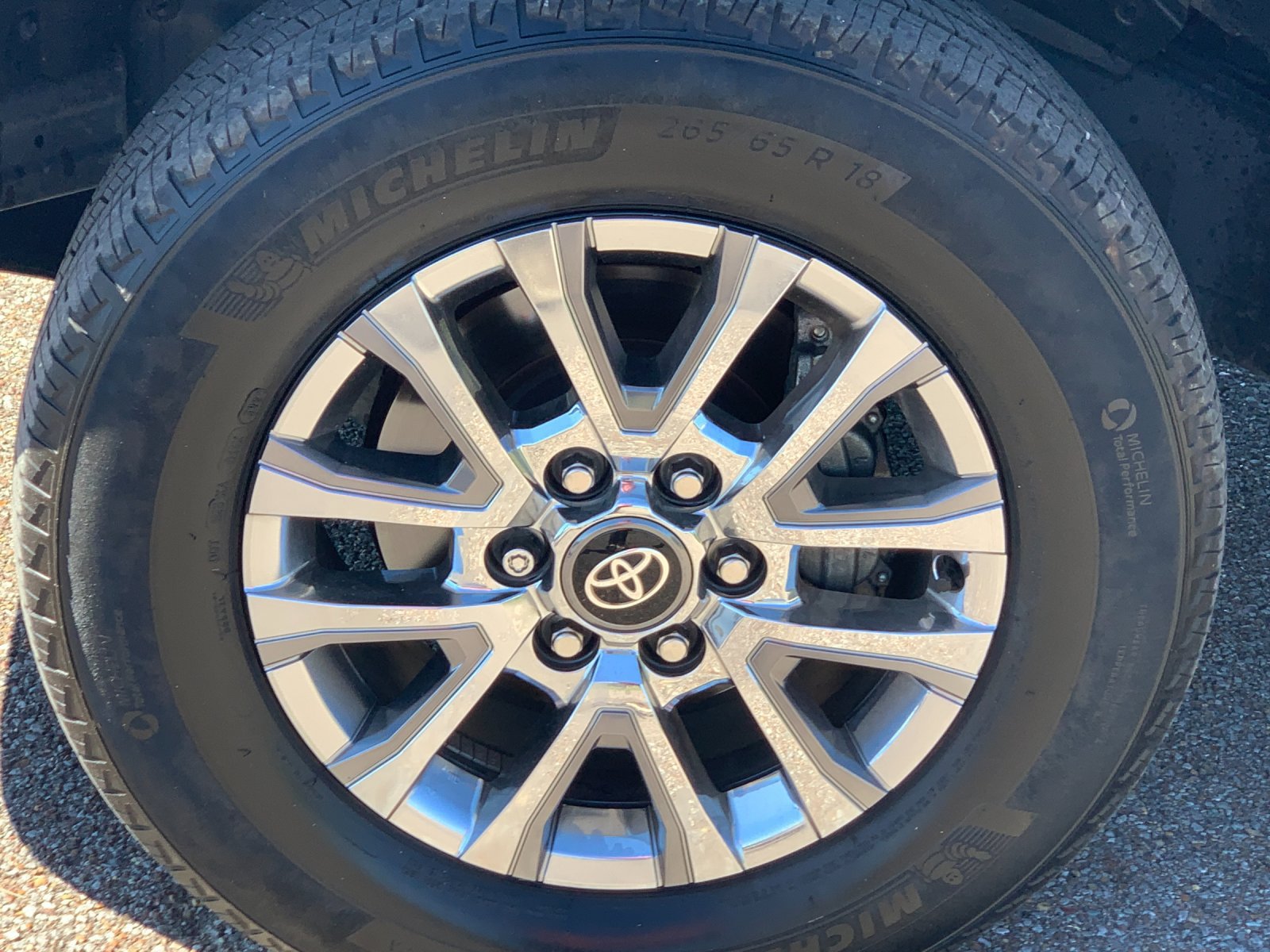 Used 2024 Toyota Tacoma Limited w/ Limited Package (LT) AWD/4WD image 34