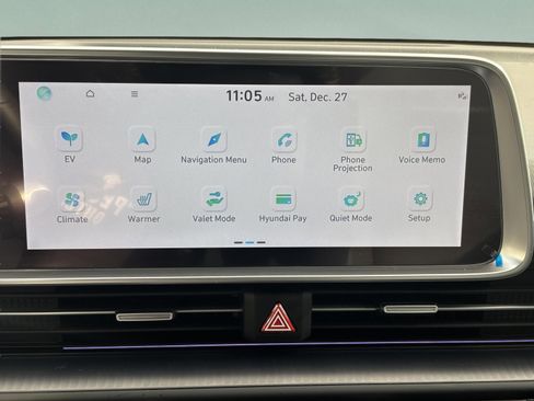 Used 2025 Hyundai Ioniq 6 SEL image 17