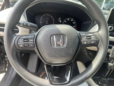 Used 2023 Honda HR-V LX image 8