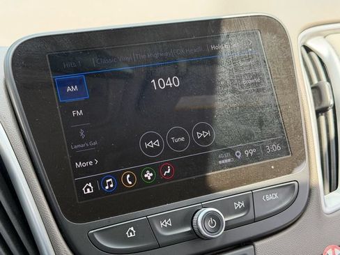 Used 2024 Chevrolet Malibu LT FWD image 21