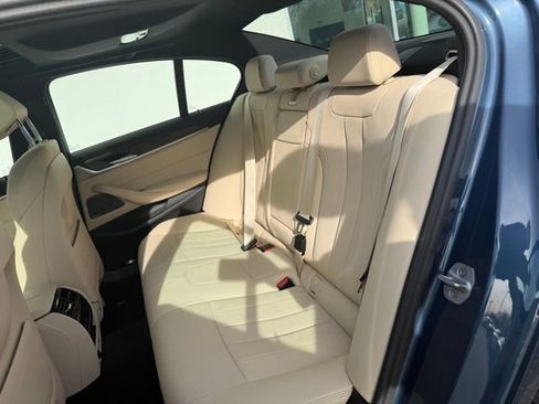 Used 2023 BMW 530i xDrive w/ Premium Package image 11