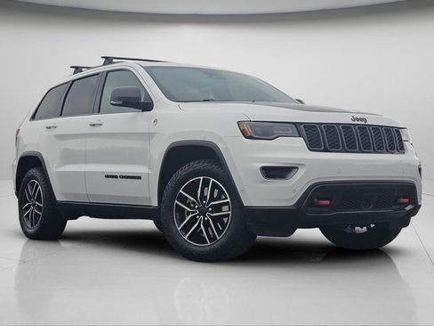 Used 2020 Jeep Grand Cherokee Trailhawk w/ Trailhawk Luxury Group image 2