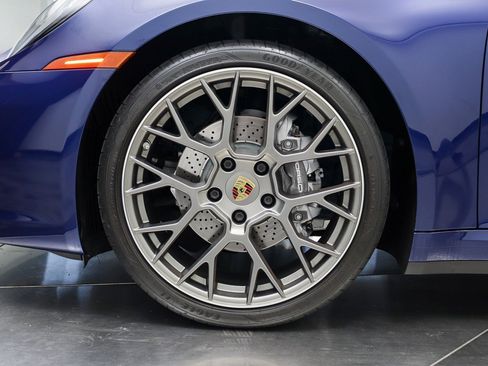 Used 2020 Porsche 911 Carrera image 38