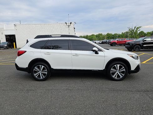 Used 2019 Subaru Outback 2.5i Limited w/ Protection Package #1 AWD/4WD image 7