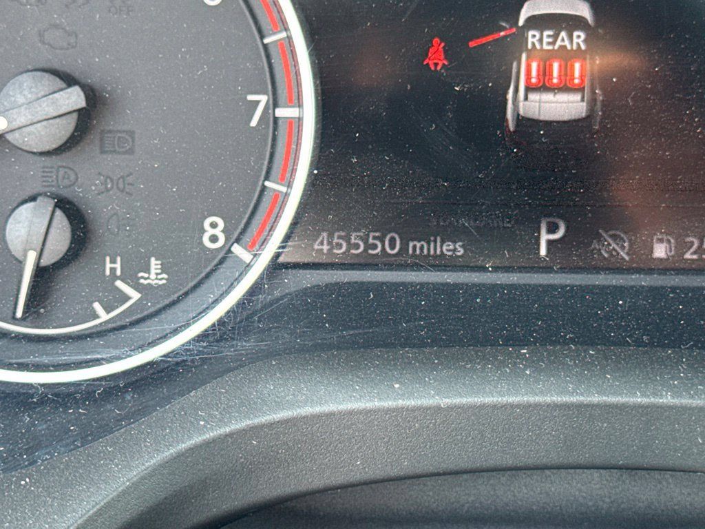 Used 2025 Nissan Rogue SV w/ SV Premium Package FWD image 27