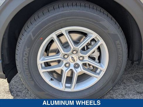 New 2026 Ford Explorer Active RWD image 9