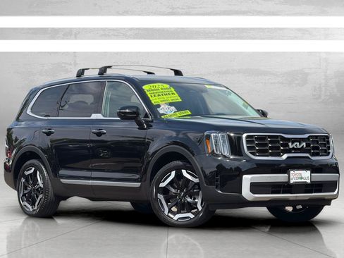 Used 2025 Kia Telluride S AWD/4WD image 2