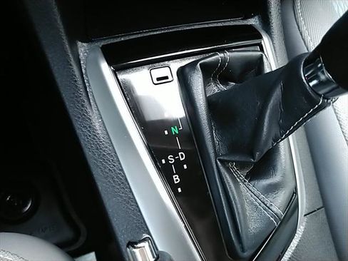 Certified 2019 Toyota Corolla LE image 25