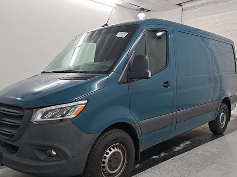 Used 2024 Mercedes-Benz Sprinter 2500 image 1