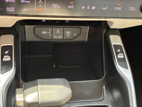 Used 2024 Kia Sorento S AWD/4WD image 34