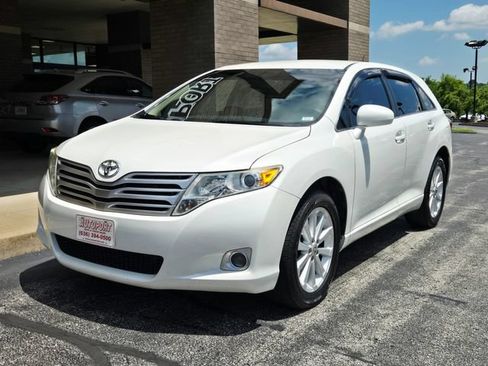 Used 2011 Toyota Venza FWD image 3