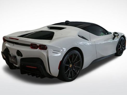 Used 2023 Ferrari SF90 Stradale image 5