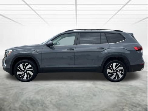 New 2026 Volkswagen Atlas SE FWD image 2