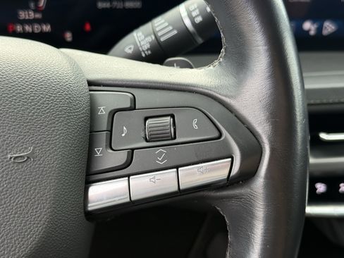 Used 2024 Cadillac XT4 Premium Luxury FWD image 24