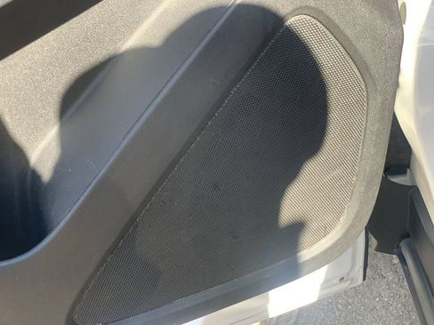 Certified 2019 Chevrolet Equinox LS FWD image 22