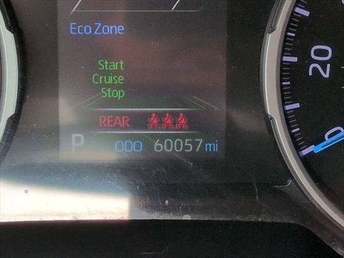 Certified 2021 Toyota RAV4 XLE AWD/4WD image 24