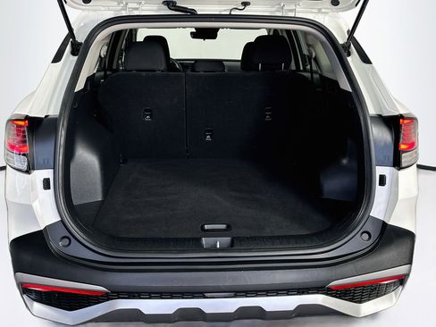 Used 2025 Kia Sportage LX FWD image 28