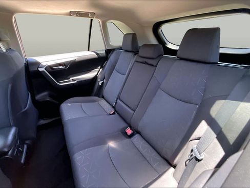 Used 2021 Toyota RAV4 XLE w/ Convenience Package AWD/4WD image 21