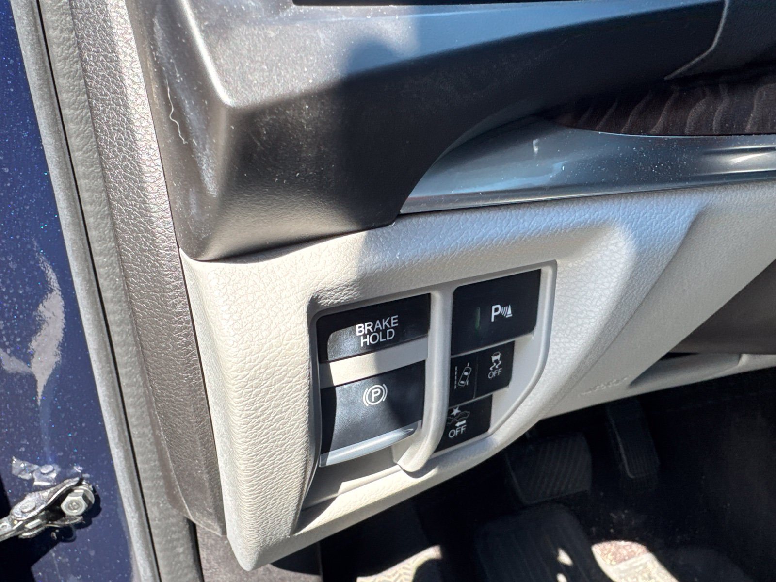 Used 2020 Acura MDX w/ Technology Package AWD/4WD image 10