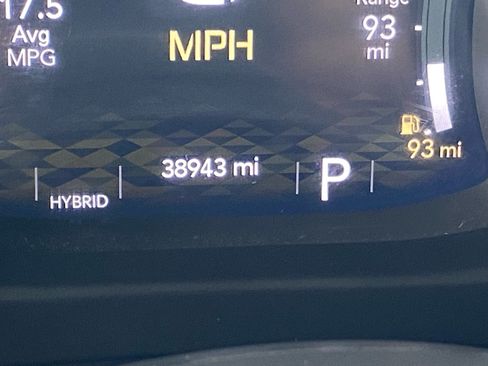 Used 2022 Jeep Wrangler Unlimited Sahara w/ Safety Group AWD/4WD image 17