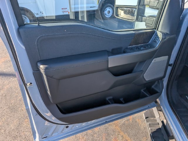 New 2027 Ford F350 Lariat w/ Black Appearance Package AWD/4WD image 16
