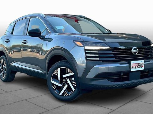 New 2026 Nissan Kicks SV image 2