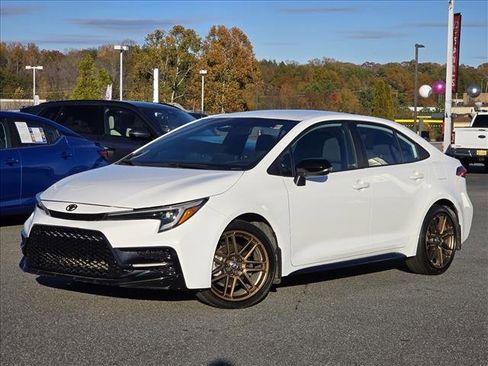 Used 2024 Toyota Corolla Sedan image 2