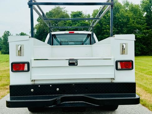 Used 2023 Ford F350 XL AWD/4WD image 10