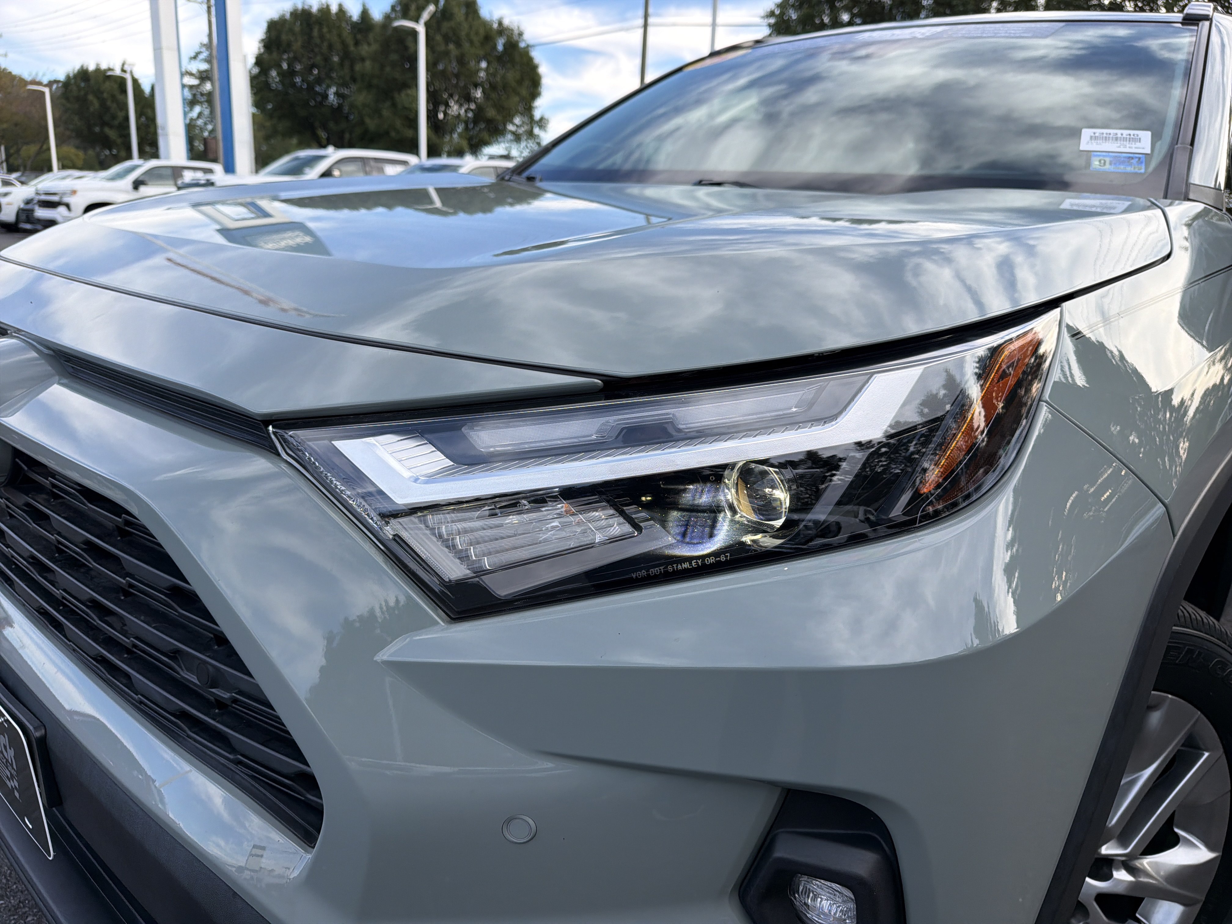 Used 2023 Toyota RAV4 XLE Premium AWD/4WD image 6