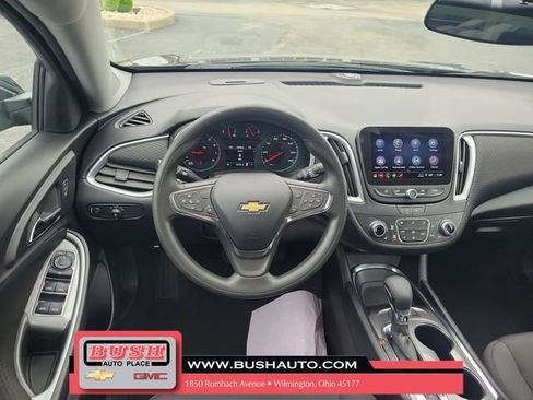 Used 2024 Chevrolet Malibu LT FWD image 11