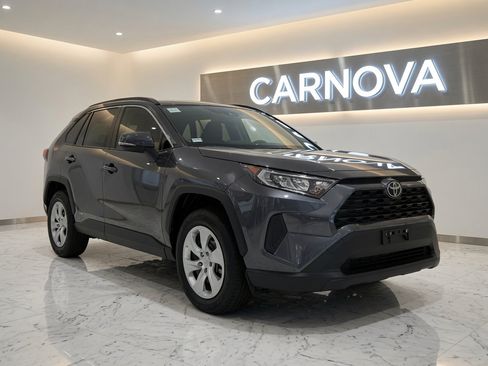 Used 2021 Toyota RAV4 LE FWD image 1