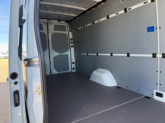 New 2026 Mercedes-Benz Sprinter 2500 image 21