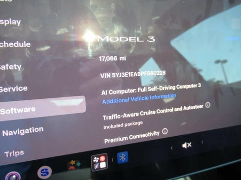 Used 2023 Tesla Model 3 Standard Range RWD image 30