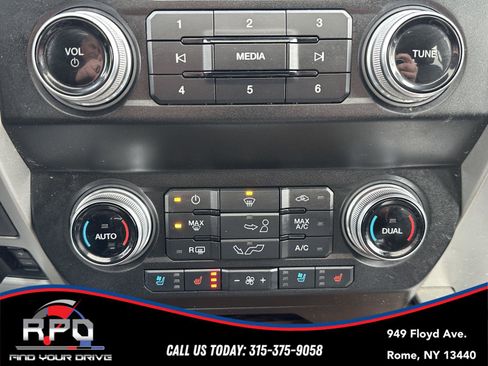 Used 2020 Ford F150 Lariat w/ Equipment Group 502A Luxury image 25