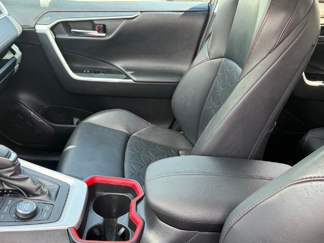 Used 2020 Toyota RAV4 TRD Off-Road AWD/4WD image 10