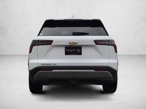 Used 2025 Chevrolet Equinox LT image 7