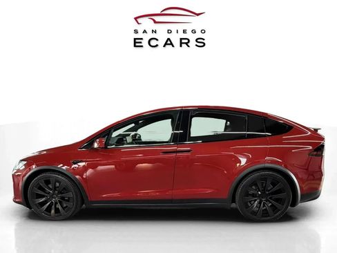 Used 2022 Tesla Model X Plaid image 8