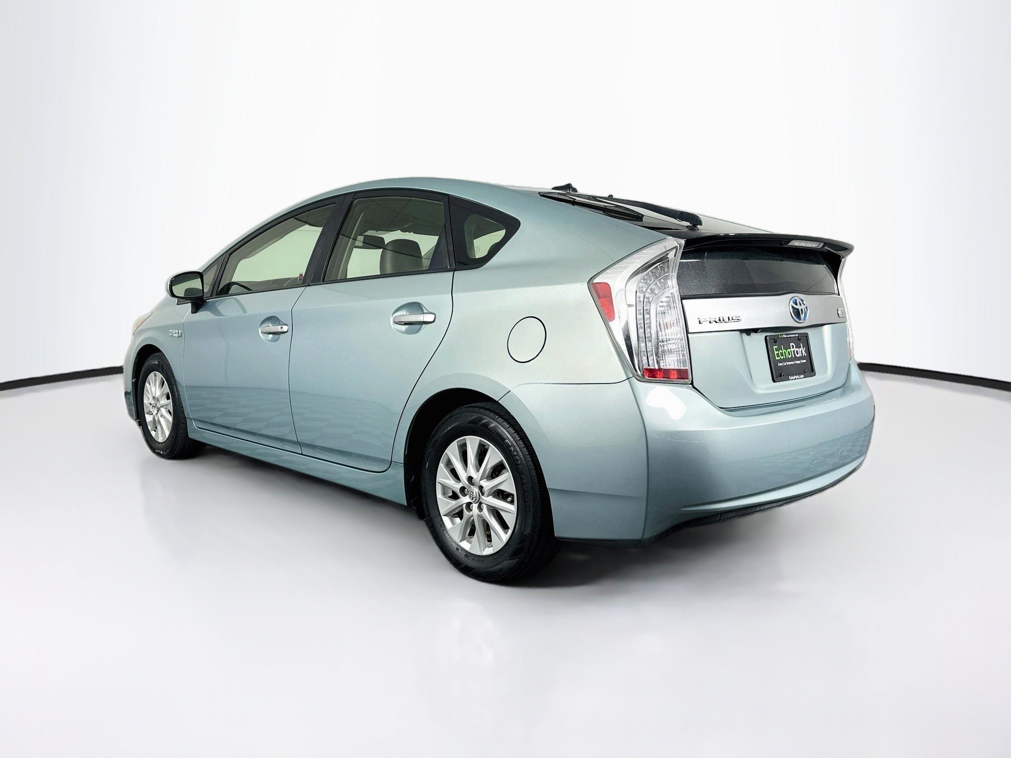 Used 2014 Toyota Prius Prime Advanced FWD image 5
