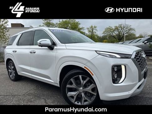 Used 2022 Hyundai Palisade Limited w/ Winter Package AWD/4WD image 1